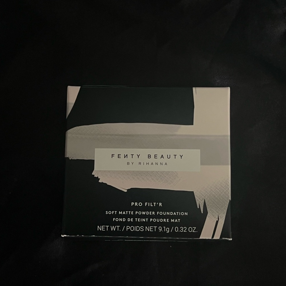 Fenty Beauty PRO FILT'R SOFT MATTE POWDER FOUNDATION